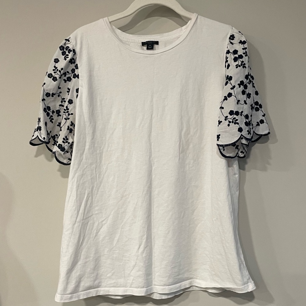 Ann Taylor Embroidered Floral Sleeve Extra Large Petite